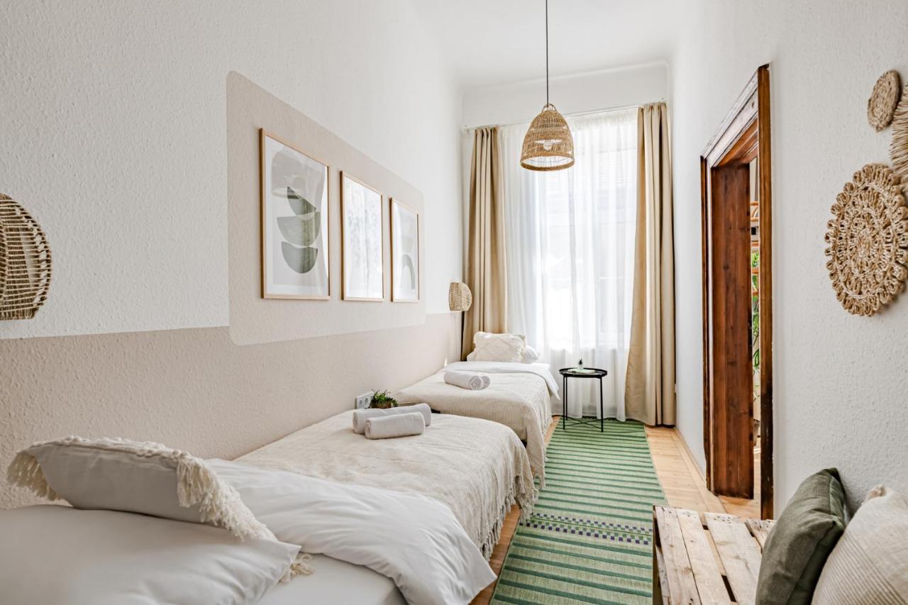 Blue Peace Downtown Apartment Budapest Exterior photo